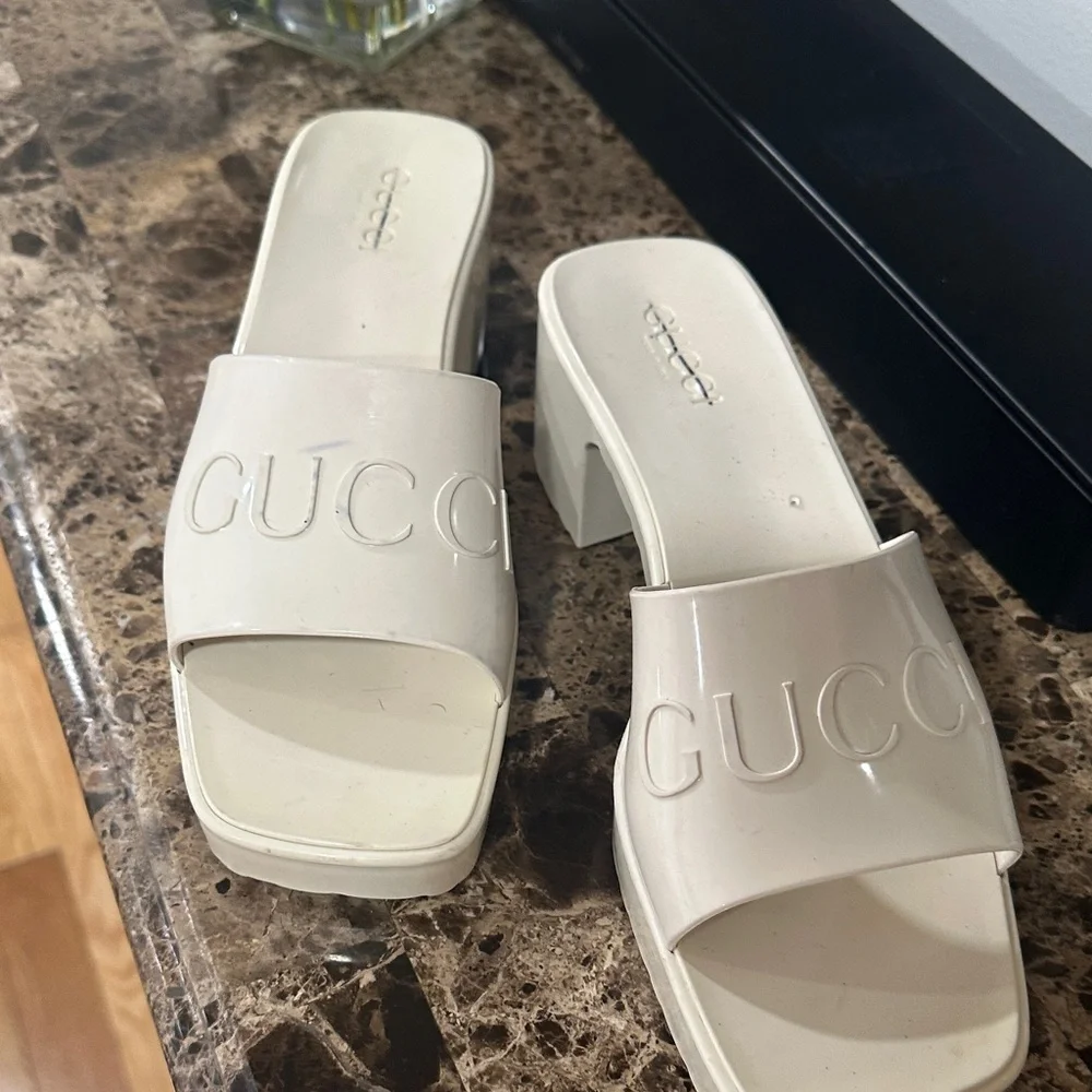 Gucci Women's Ivory Mules - Picture 5 of 8